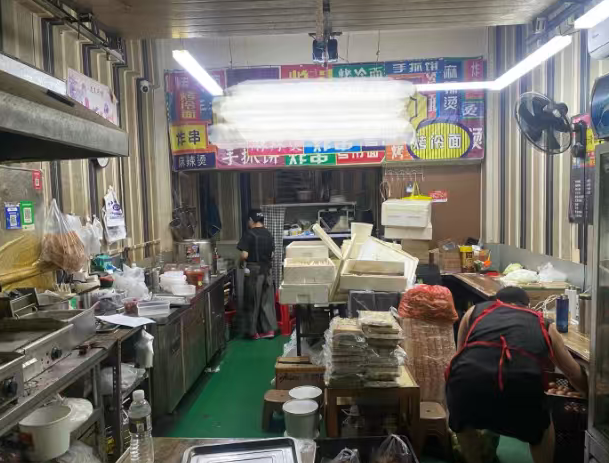 如果不是媒体曝光，很多人还不知道真相!外卖行业纯外卖店占比只有5%!看来国家和平