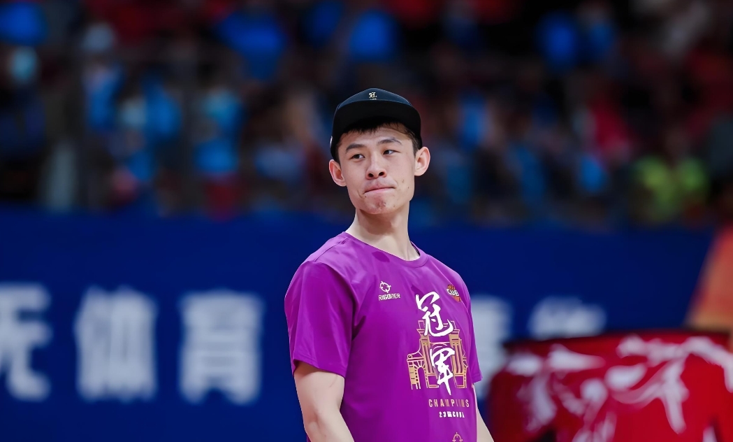 王岚钦或被退货！
辽宁男篮被浙江广厦横扫出局后，王岚钦的去留成为球迷关注的重点，