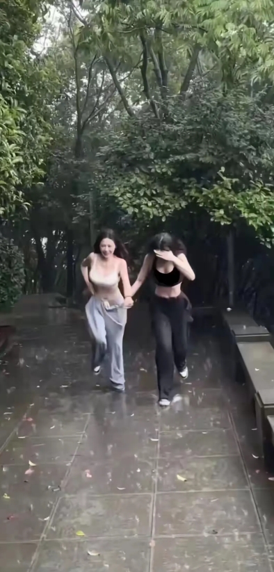 这雨下的真不是时候啊。