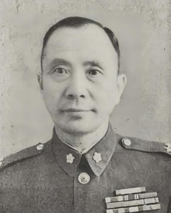 [太阳]1943年，我军俘虏了韩德勤，没想到韩德勤却摆起架子来，嚷着要见陈毅，新