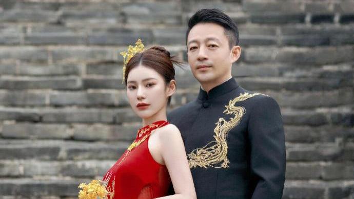 汪小菲大婚当日！S妈深夜6连发，徐家坐不住了