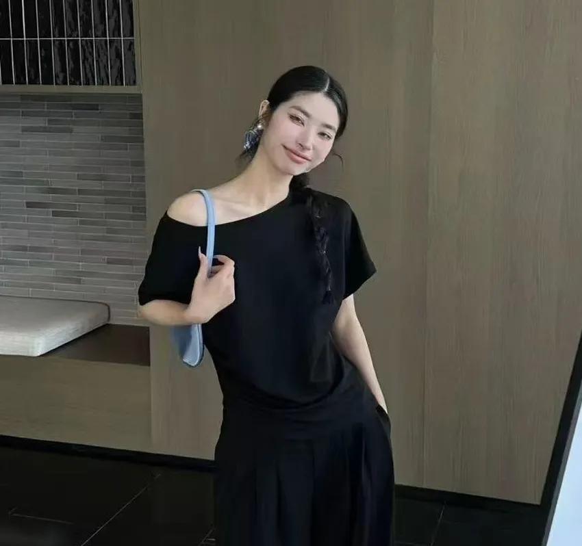 河北那个读博的女生怀孕了，
这事儿可真够糟心的。
她自己想要孩子，跟导师请假，结