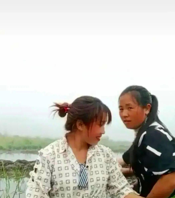 有人插过秧吗，这水这么深的吗？
