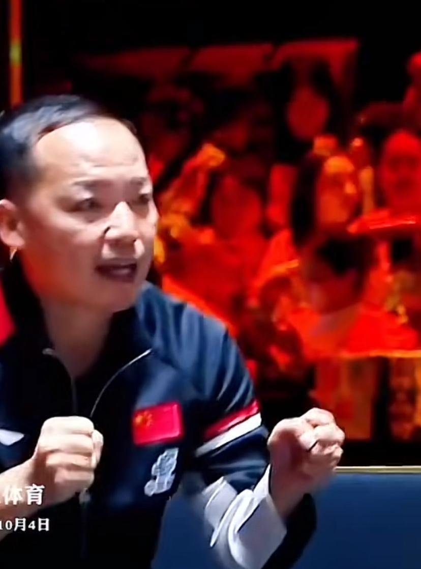王曼昱四比二战胜孙颖莎获得中国大满贯女单冠军，应该与一个人密不可分。
王曼昱多次