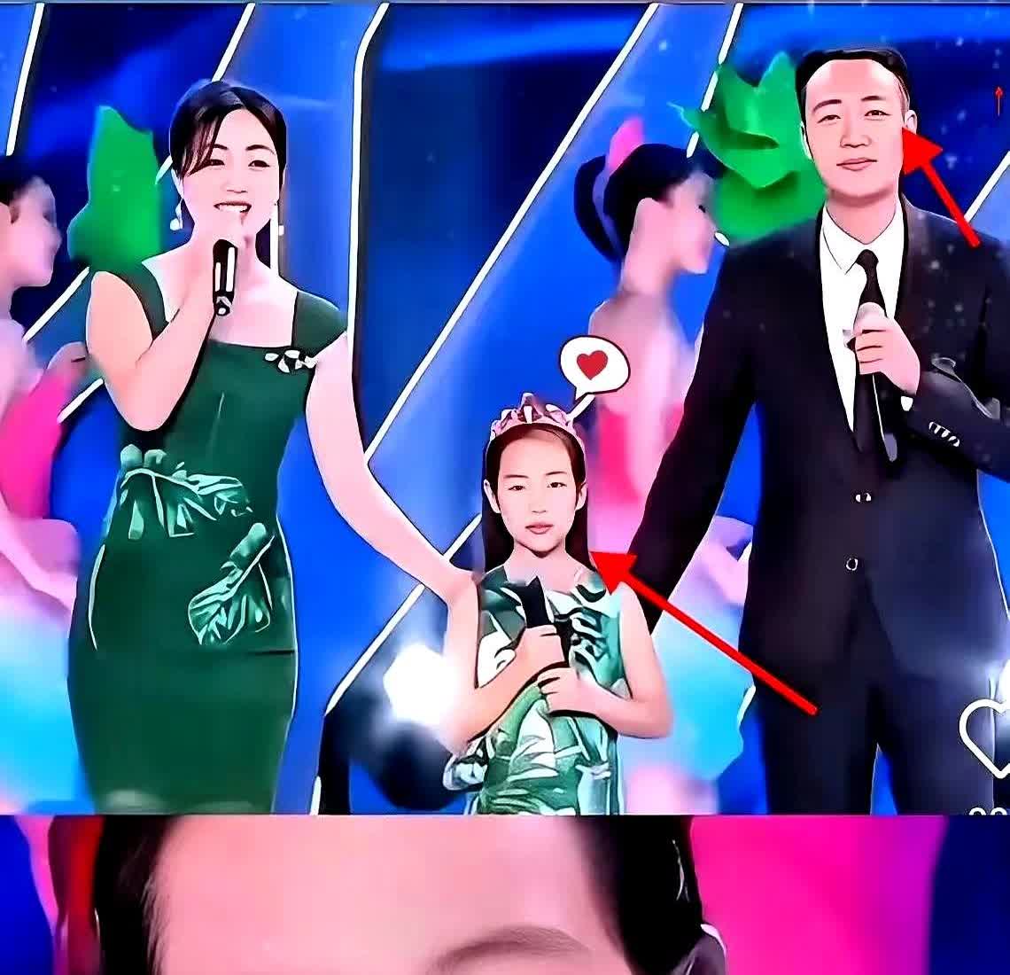 刚查了一下朱媛媛女儿，

好家伙，不查不知道，

辛芯仪完美继承妈妈优点