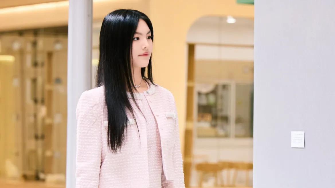 看到王诗龄生图，终于明白照骗的可怕，所谓名媛小姐居然又胖又黑