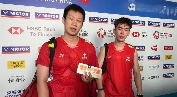 救救小夫任翔宇吧[捂脸]。
这是2025中国澳门羽毛球公开赛男双首轮比赛。
能不