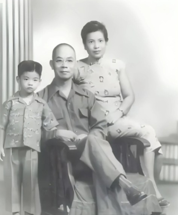1950年，毛人凤密报说国军中将吴石是地下党，蒋介石不可置信的问：“你确定是吴石