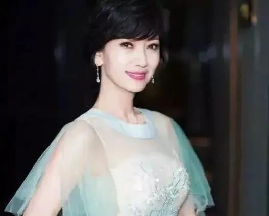           若，你来，恰好我在，那就将纤纤柔情，染成一朵春花的馨香，浅舞
