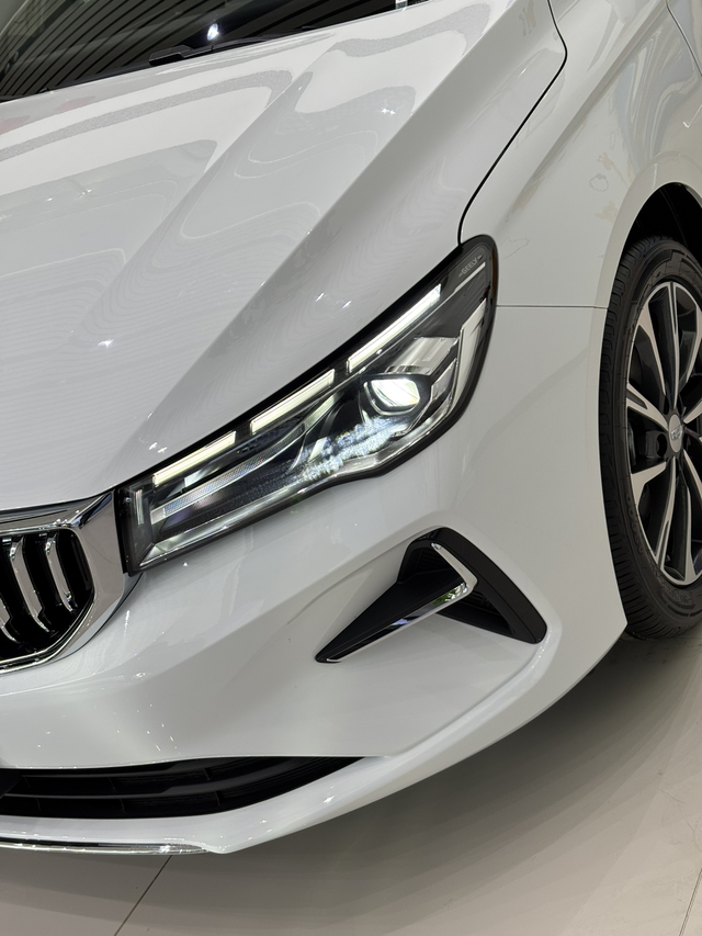 人生中第一辆车
本人大学刚刚毕业想要买人生的第一辆车 看到这辆帝豪颜值也不错 刚