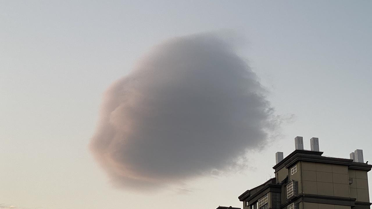 看云的人，心里都住着一片海