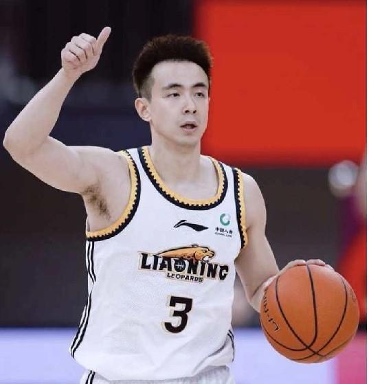 赵继伟直播表示想夺第五冠，冠军戒指要带满一只手
近日赵继伟在直播中表示，自己要拿
