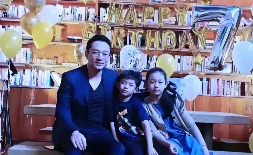 她，就是这么独立，这么有主意。遗嘱曝光后，众人惊叹，汪小菲在她心里真是剪不断理还