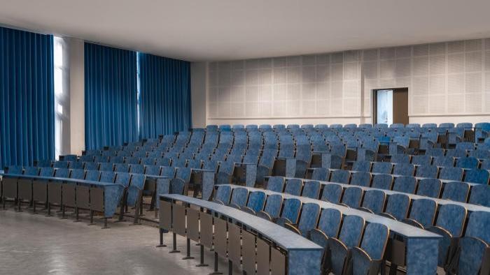 26考研初试结束，为什么一些学生盼望着降分？26考研人数真的减少了吗？这个细节问题不要忽视。