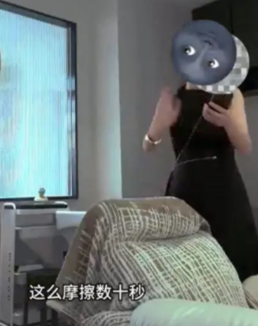 “不能让你白摸吧！”近日，一女子去江西景德镇旅游，晚上6点左右，她走进一家理发店