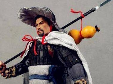 林冲的人物性格，如何成就他这个复杂多变的个人品质？
林冲这个人表面看着像个闷葫芦