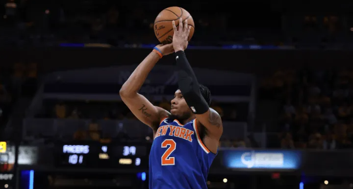 NBA季前赛，尼克斯103-120不敌奇才。赛后，主帅迈克-布朗接受了采访，谈到
