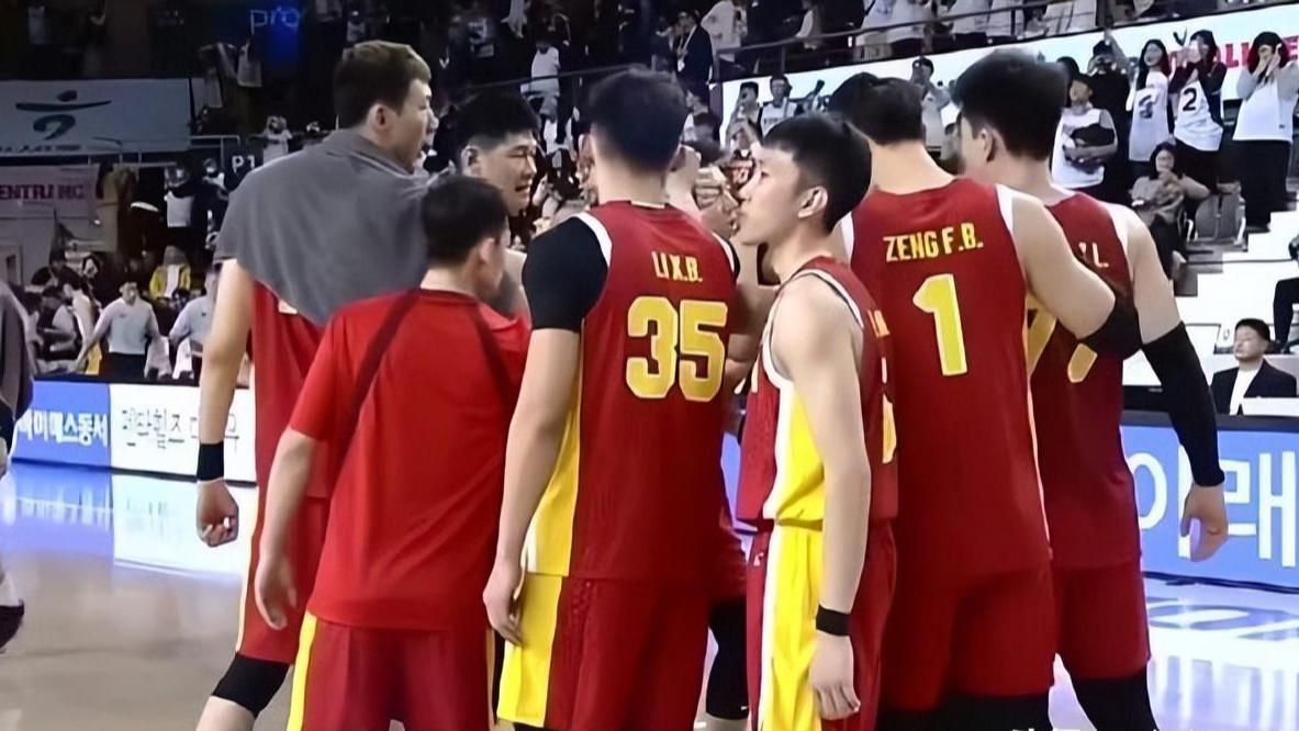 男篮两败韩国后郭士强帅位将不保，选人太失败