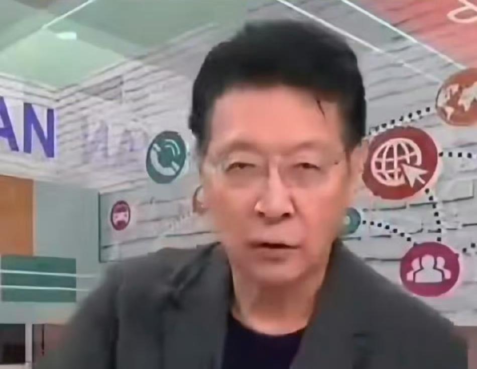 赵少康已沦为青鸟和黑熊
众所周知，黑熊和青鸟是民进党豢养的侧翼，不是义工，是拿标