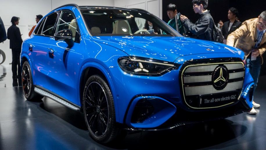 新款梅赛德斯奔驰GLC EQ在日本移动展亮相！