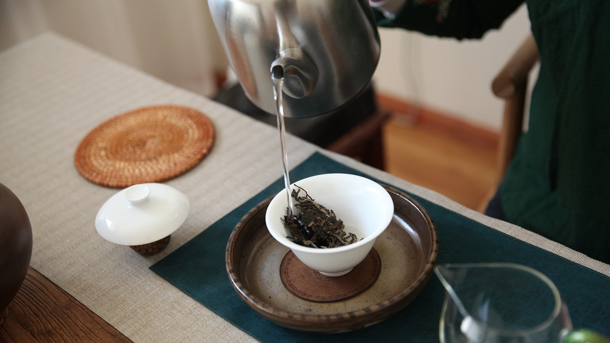 普洱茶冲泡水温及时间，水温差1℃℃，味道差10条街!