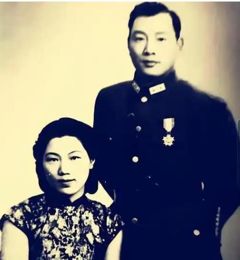 1961年，宋希濂的黄埔一期同学侯镜如，见他孑然一身，对妻子说：“给老宋介绍个对