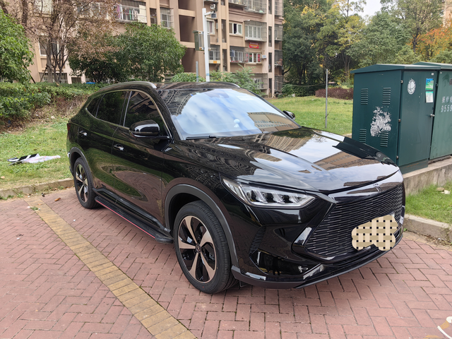 没事做想挑战一下自己
没事做买了一套黑贴纸，想挑战一下的动手能力，结果尴尬了，远