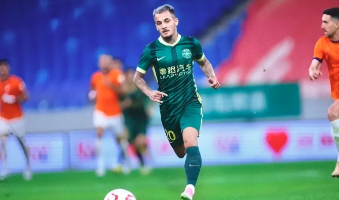 浙江买的新外援，是专门来给王钰栋传球的