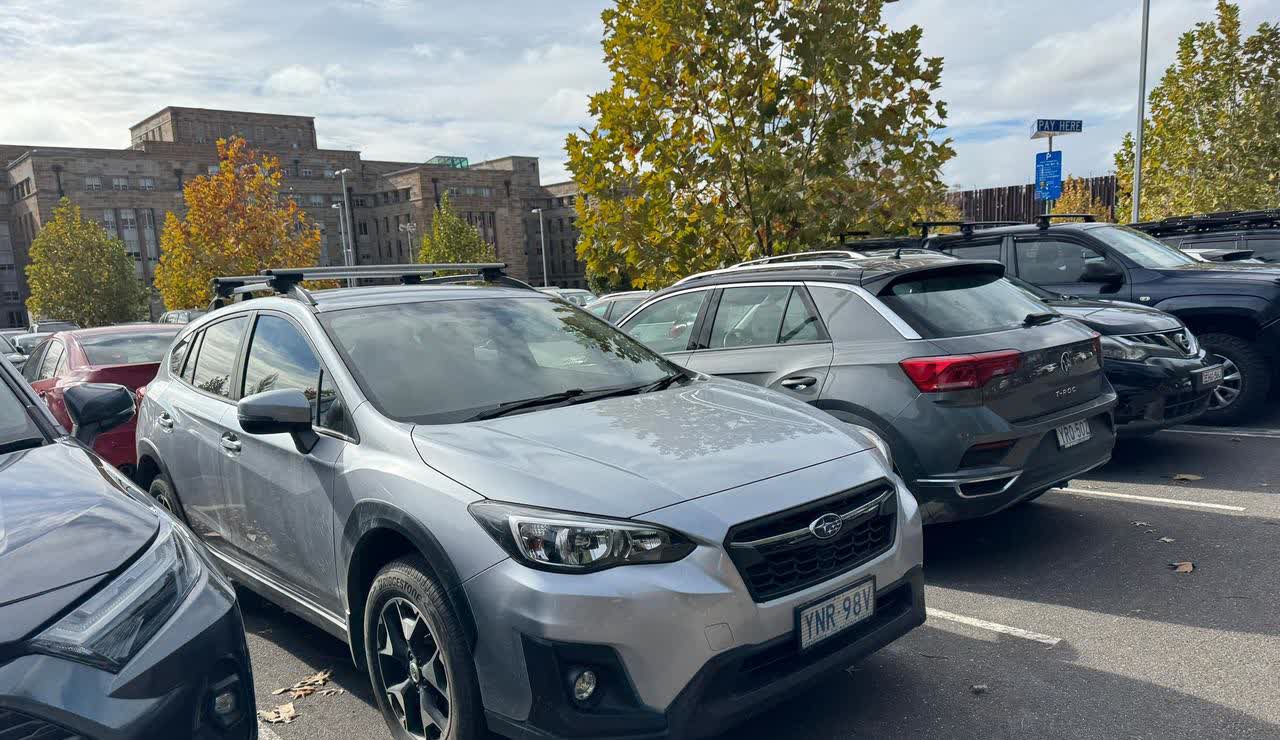 看看斯巴鲁在国外的普及程度

澳大利亚街头随拍，单单是 SUBARU XV 