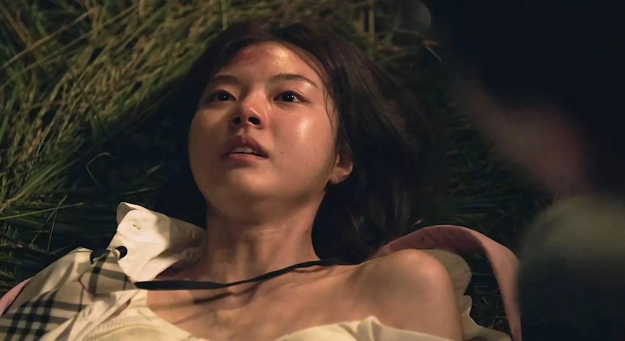 毁三观了，韩国70岁兽父性侵自己女儿长达40年，也就是从30岁就开始施暴还是小学