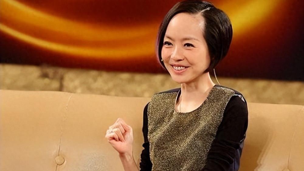 鲁豫胖了却反而变好看？当年为瘦差点崩溃，现状引热议