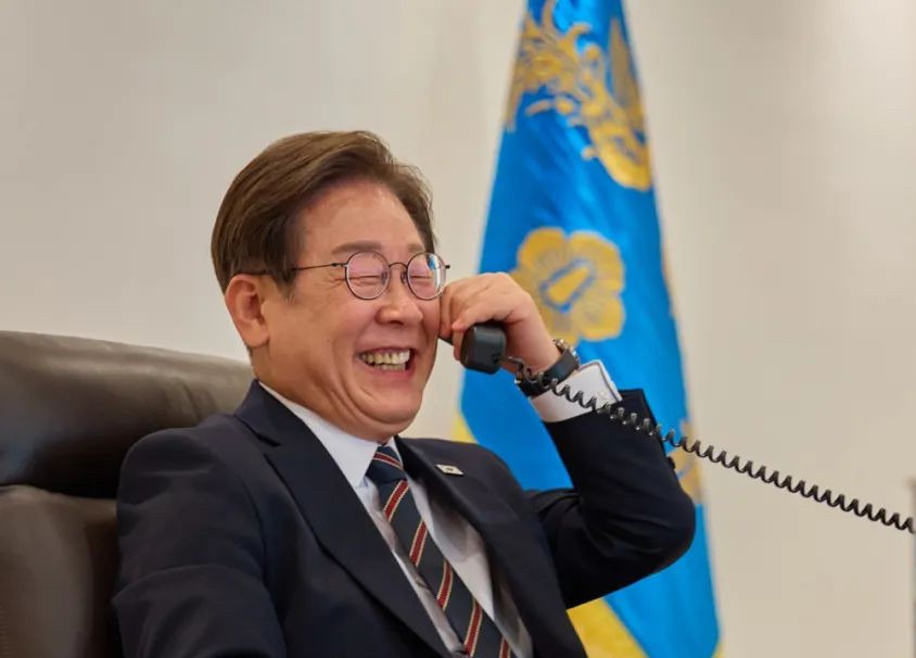 李在明案件审理延期











天呐！这简直是爆炸性新闻！韩国政坛又上