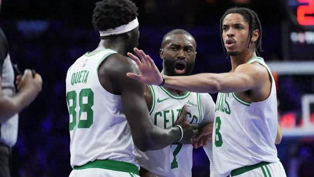 火箭这是得了便宜还卖乖，真把凯尔特当后花园了！