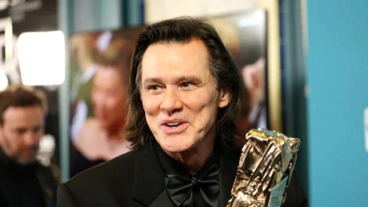 法国凯撒奖主办方否认金凯瑞亮相系“克隆人”传闻