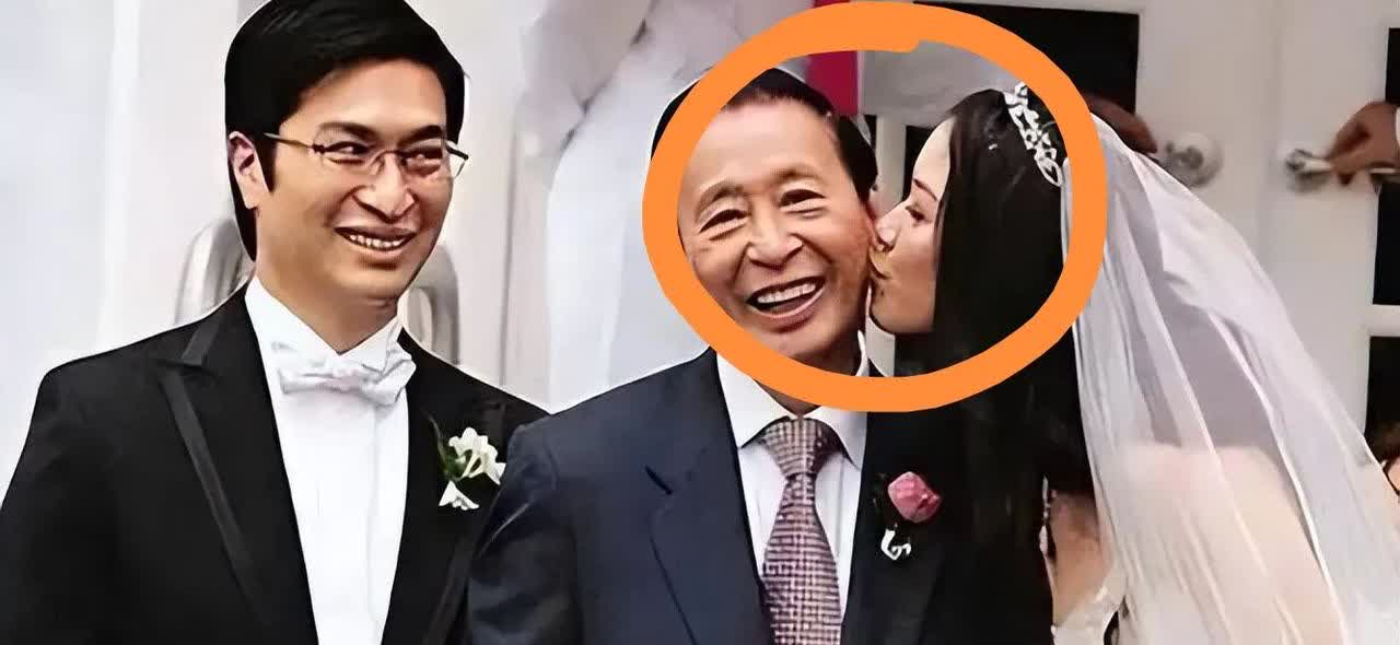 李兆基这种级别的富翁，
根本不缺女人往他身上扑，
可是，
他为什么在离婚后