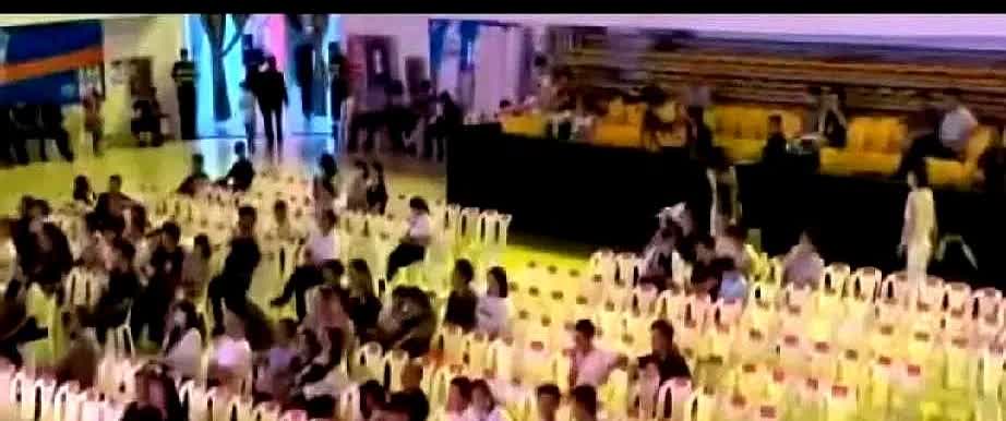 张鹤伦商演遭遇滑铁卢，是能力问题？还是其它原因？

张鹤伦郴州商演出现了意外