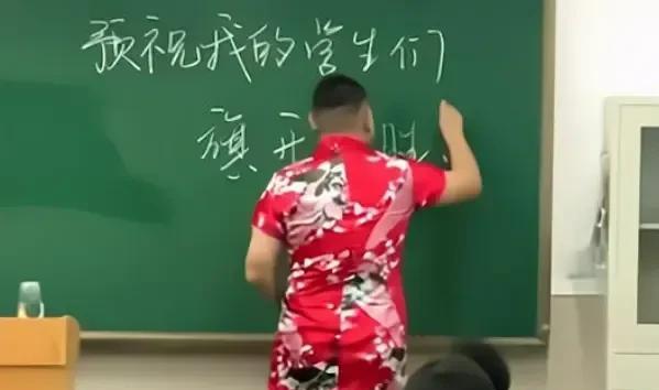 强烈建议国家立法，增加一条伤风败俗罪……
这不是旗开得胜，而是变态，是国际笑料，