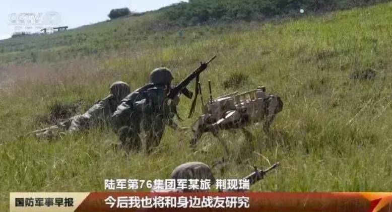 新三三制！

三人编组，带上三只机器狗。

机器狗负责前出侦察，火力点清除，战士