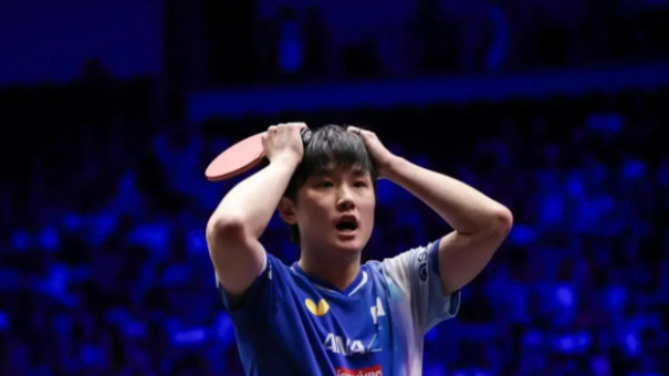 天天有冷门，2-3，张本智和被淘汰，WTT冠军赛男子组八强全部产生