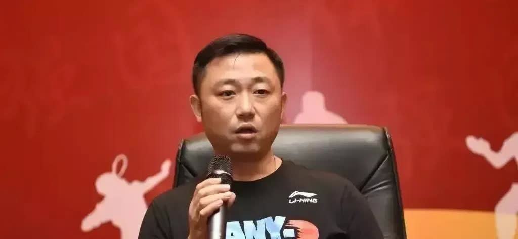 网传闫森将成为王曼昱主管教练。
如果成真，那么王曼昱或将成为洛杉矶周期最耀眼的