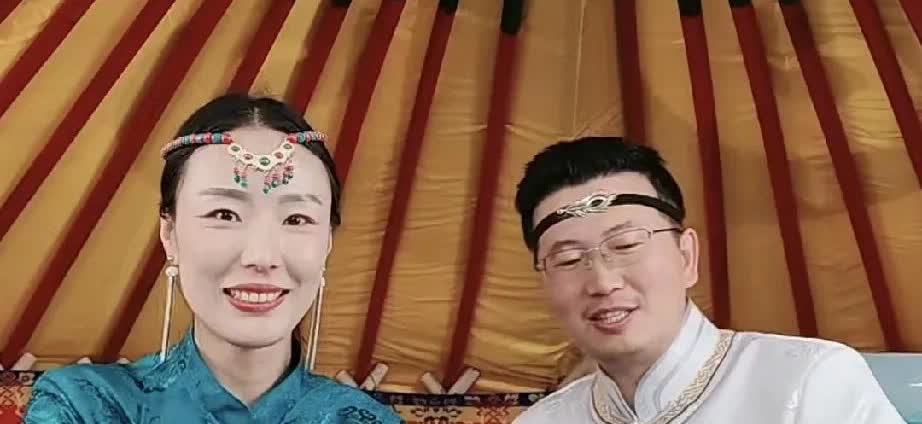 土土老师现在的确火，也在到处带货，这里必须给土土老师提个醒，现在老头和美丽那些人