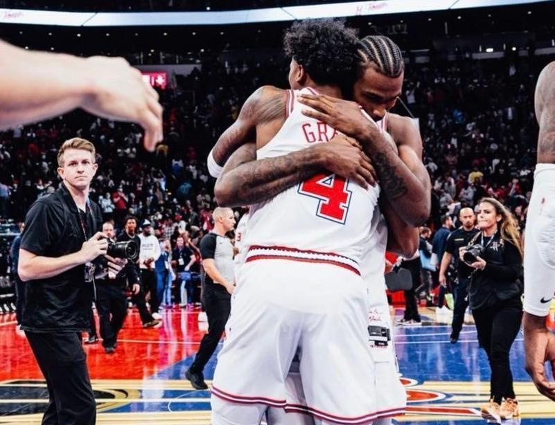北京时间6月13号，根据NBA著名记者丹尼尔·莱纳报道，有一些球队有意火箭队的双