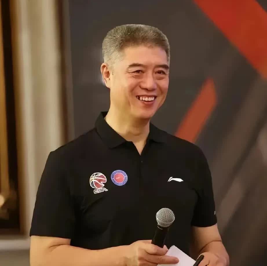 徐济成的出局，打响整顿篮协的第一枪
据悉，7月25日，经国家体育总局篮管中心联