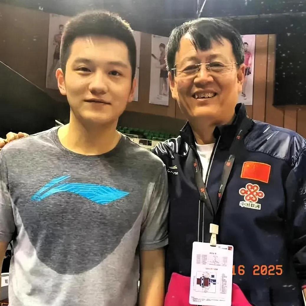敢于说不！第一个吃螃蟹的人，为老帅点赞。之所以前国乒名帅吴敬平成为媒体热议的焦点