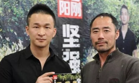 2010年，旭日阳刚一首《春天里》带火了汪峰，汪峰一场商演价格直飙2000w。没