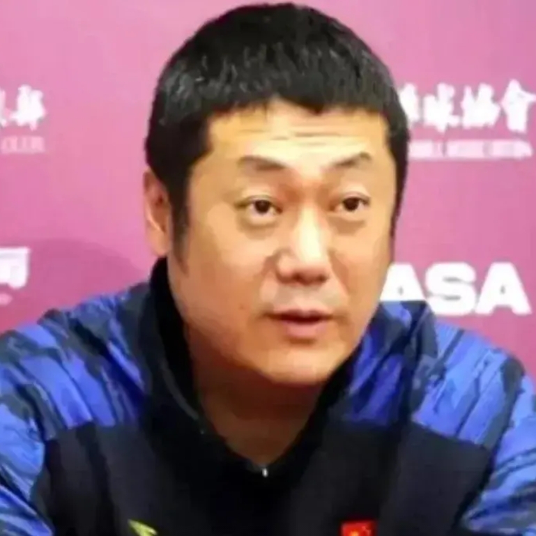 有人问问球迷满意吗？恭喜中国女排终于迎来全新的起点！
1、从教练团队的配备看，中