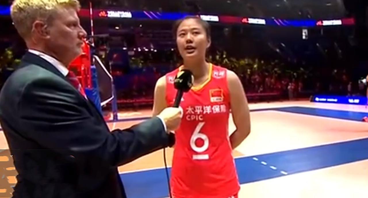 中国女排3:0（25:18、27:25、25:13）战胜比利时女排，赢下世界女排