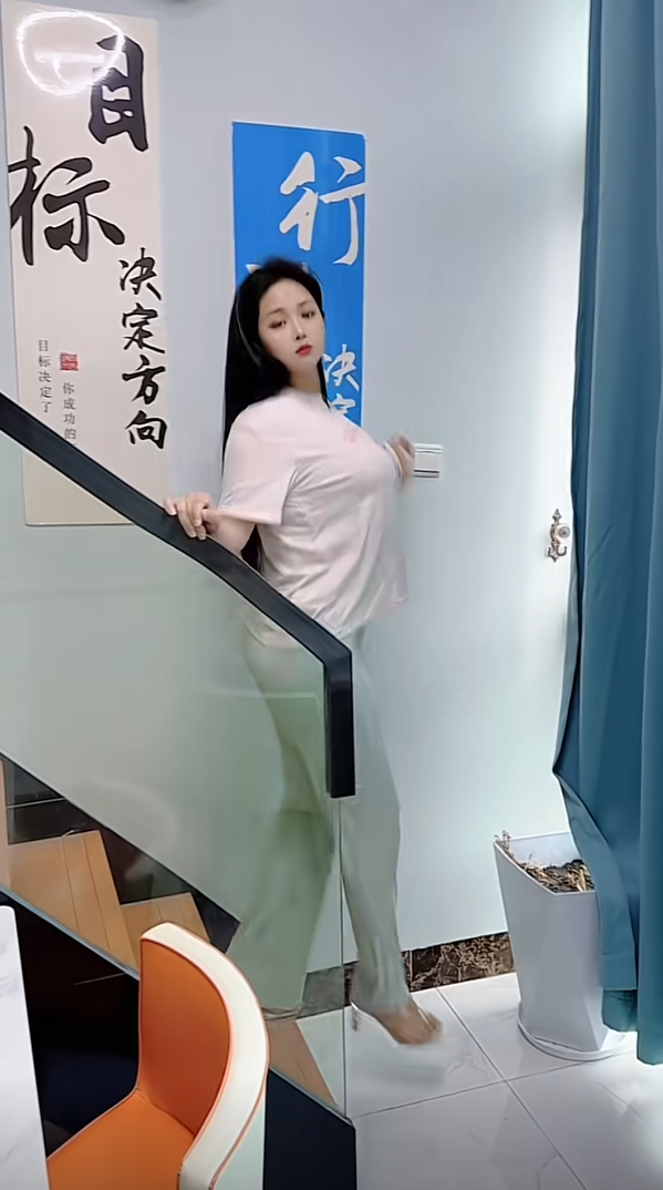 老婆跳个舞，快把我迷成孙子了