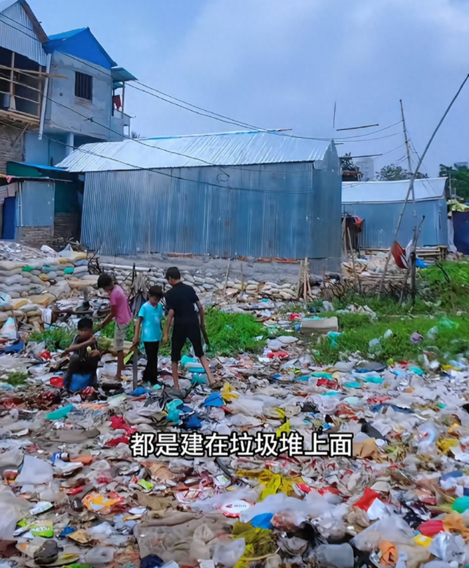 探秘孟加拉贫民窟，湖北小伙被大妈相中，拖进家门只求将女儿嫁往中国