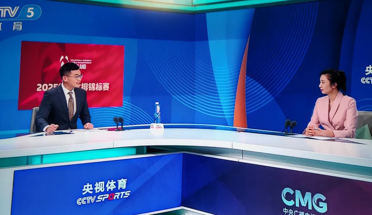 王媛媛快球得分1：0，李盈莹发球，王媛媛拦网得分2：0，李盈莹发球，墨西哥女排扣